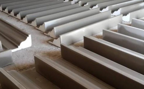 grc線條與eps線條在生產(chǎn)工藝與安裝工藝上有何不同？